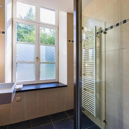 Castle In For 6 People, Cleaning Included Holiday home